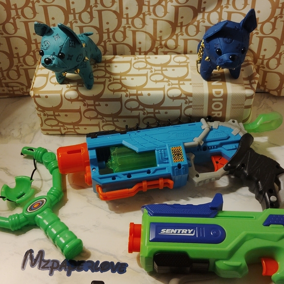 Toys - Picture 3 of 8